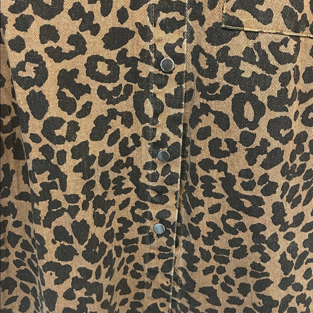 Leopard Print Button-Up Denim Jacket Size Medium Large - Picture 10 of 13
